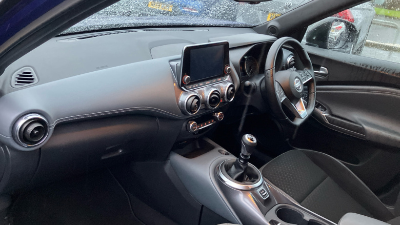 Nissan Juke 1.0 DiG-T 114 N-Connecta 5dr Petrol Hatchback